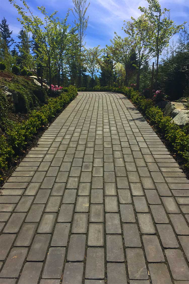 Stone Paving, Retaining Walls and Landscaping Services - Langley, Surrey and Vancouver Area